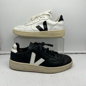Veja Shoes Womens 7 Sneakers Black White Miss Match